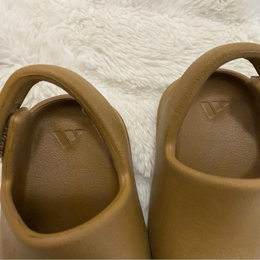 adidas yeezy slide